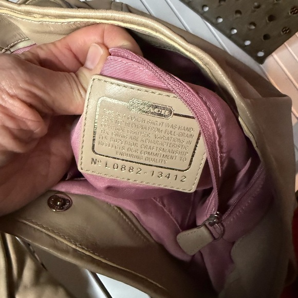 Coach Sand Taupe Soft Leather  Parker Shoulder/Hobo Purse EUC Authentic - Picture 12 of 14